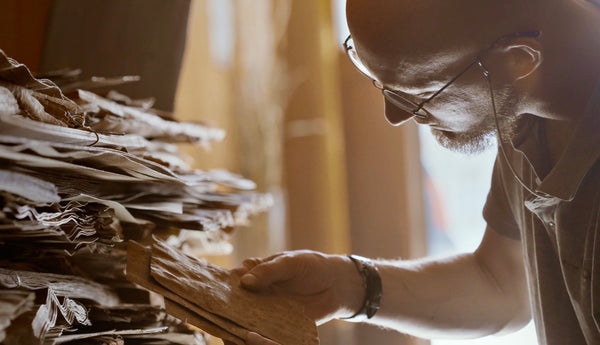 Rare métier d'art: Bastien Chevalier, marqueteur de bois sur cadran